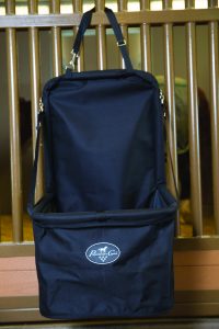 Heinä/ruokinta-astia Folding Combo Feeder Small Professional's Choice