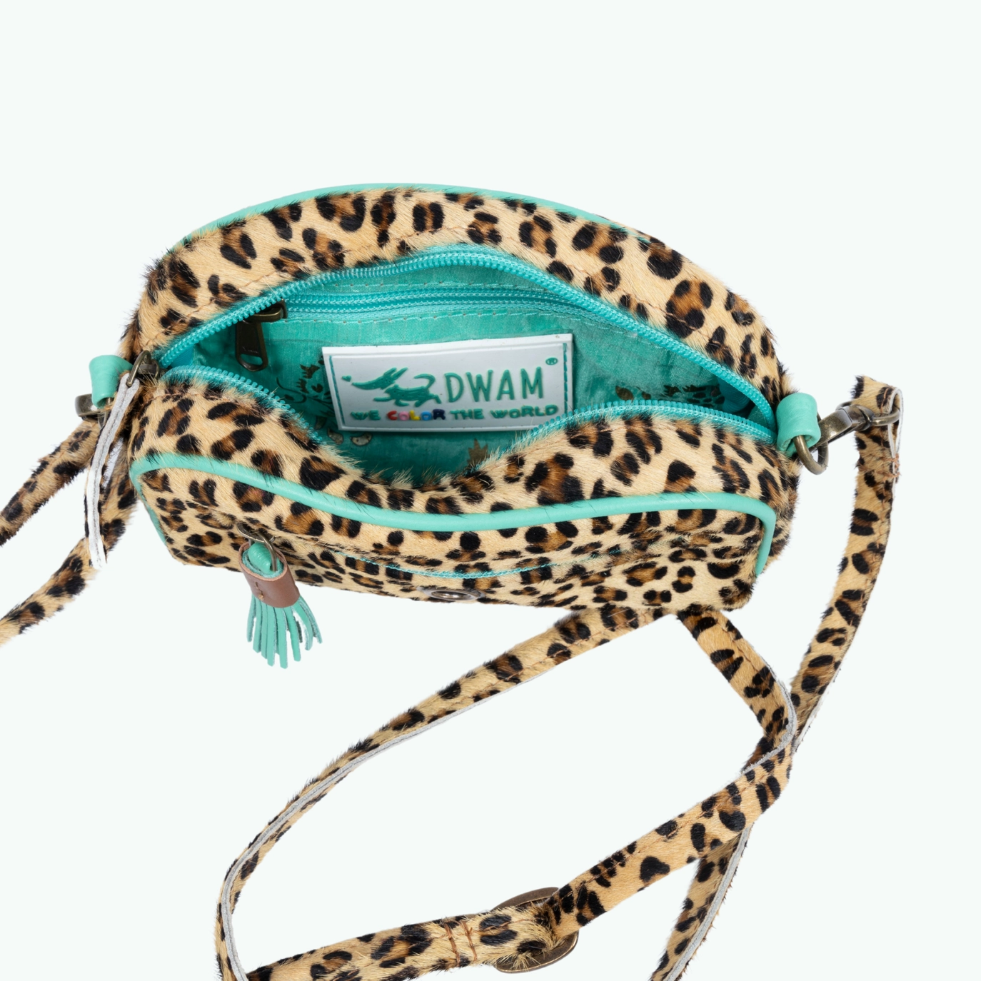 DWAM olkalaukku Walk the Dog Crossbody Bag